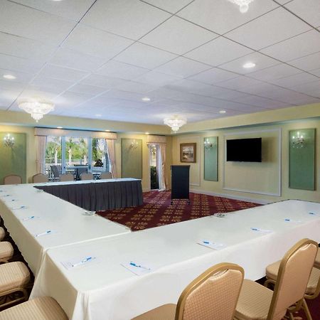Safety Harbor Resort & Spa Trademark Collection By Wyndham Exterior photo