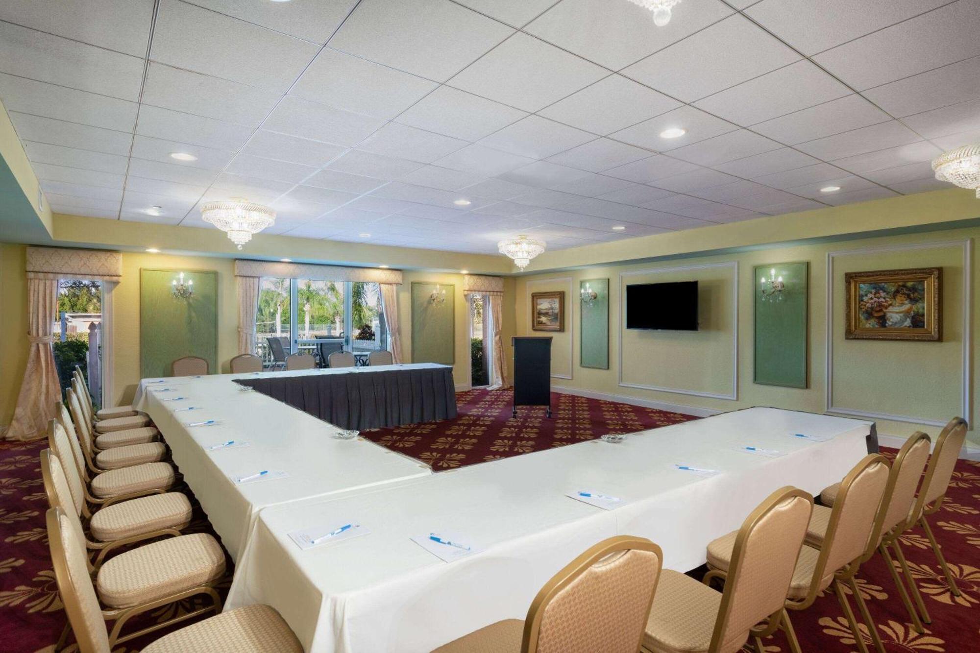 Safety Harbor Resort & Spa Trademark Collection By Wyndham Exterior photo