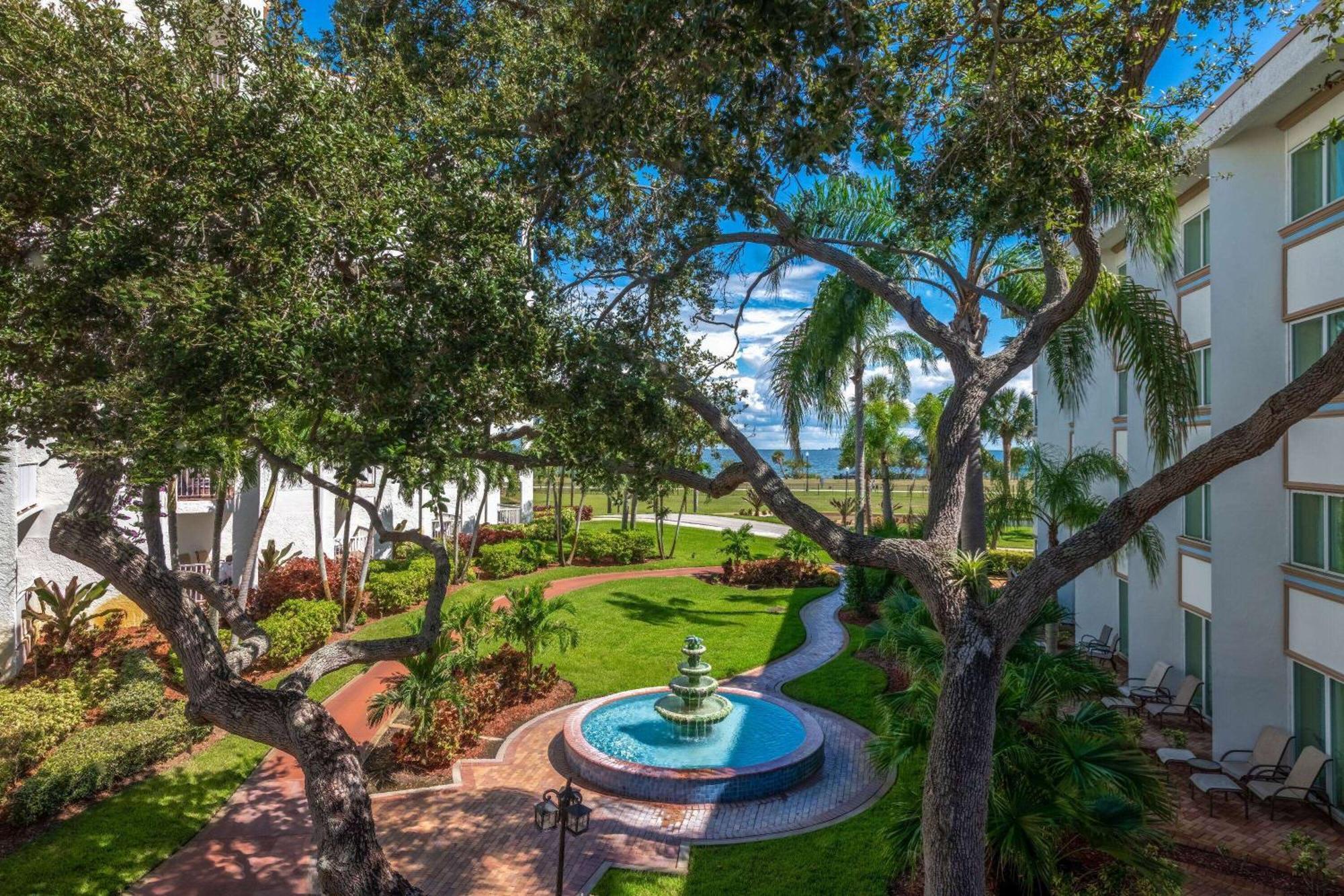 Safety Harbor Resort & Spa Trademark Collection By Wyndham Exterior photo